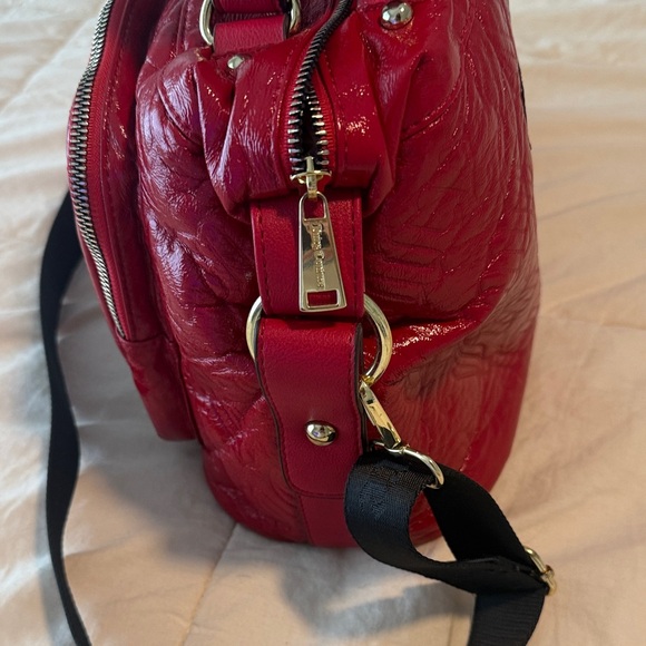 Juicy Couture Bold Red Shoulder/Crossbody Bag - Picture 5 of 5